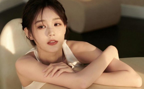 高级清冷感李一桐 穿搭高级舒适