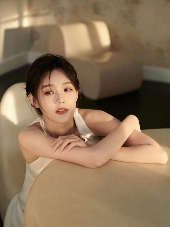 高级清冷感李一桐 穿搭高级舒适