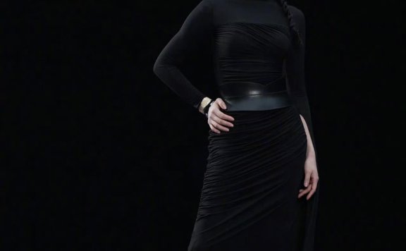 林允黑色紧身裙身材好曼妙