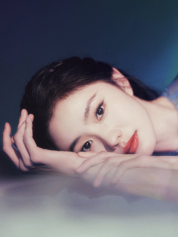 刘浩存澄澈蓝色照入幻境,也照亮每个爱做梦的人