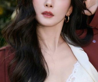 杨幂靓丽写真超妩媚!肤白貌美大长腿魔鬼身材性感火辣