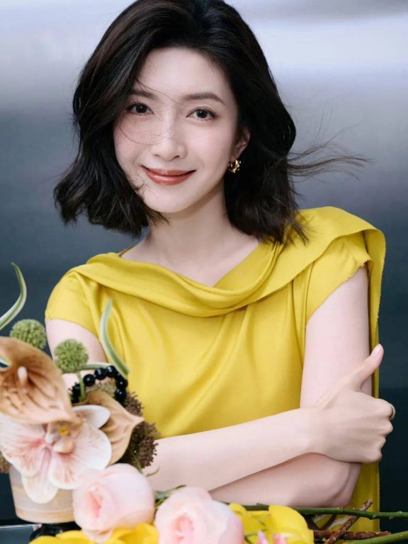 江疏影才是“普通人穿搭天花板”！两套造型封神，照搬也能美出圈